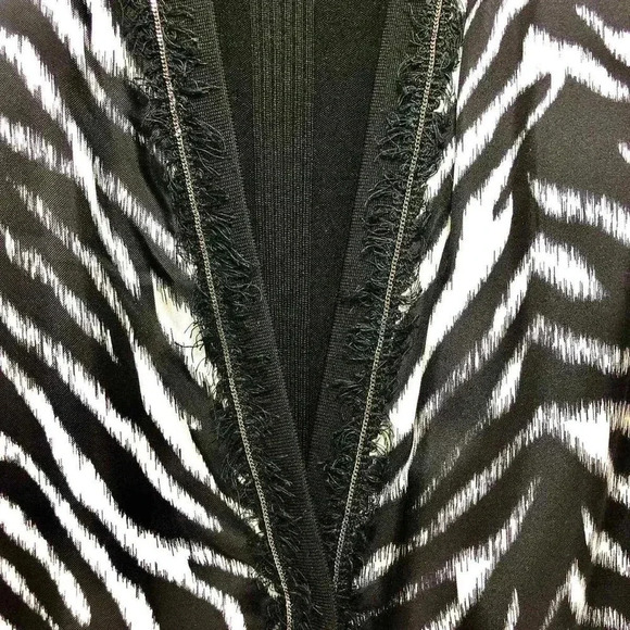 St. John Black and White Zebra Print Chain-Trim Knit Longline Cardigan Wool Silk - Picture 8 of 9